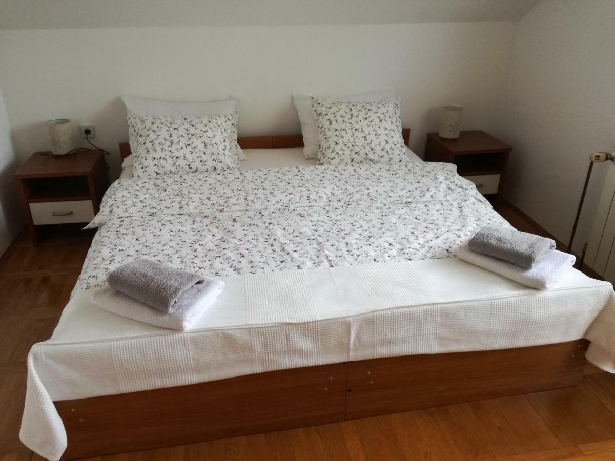 Apartman Jasmin Lejlighed Čatrnja Eksteriør billede